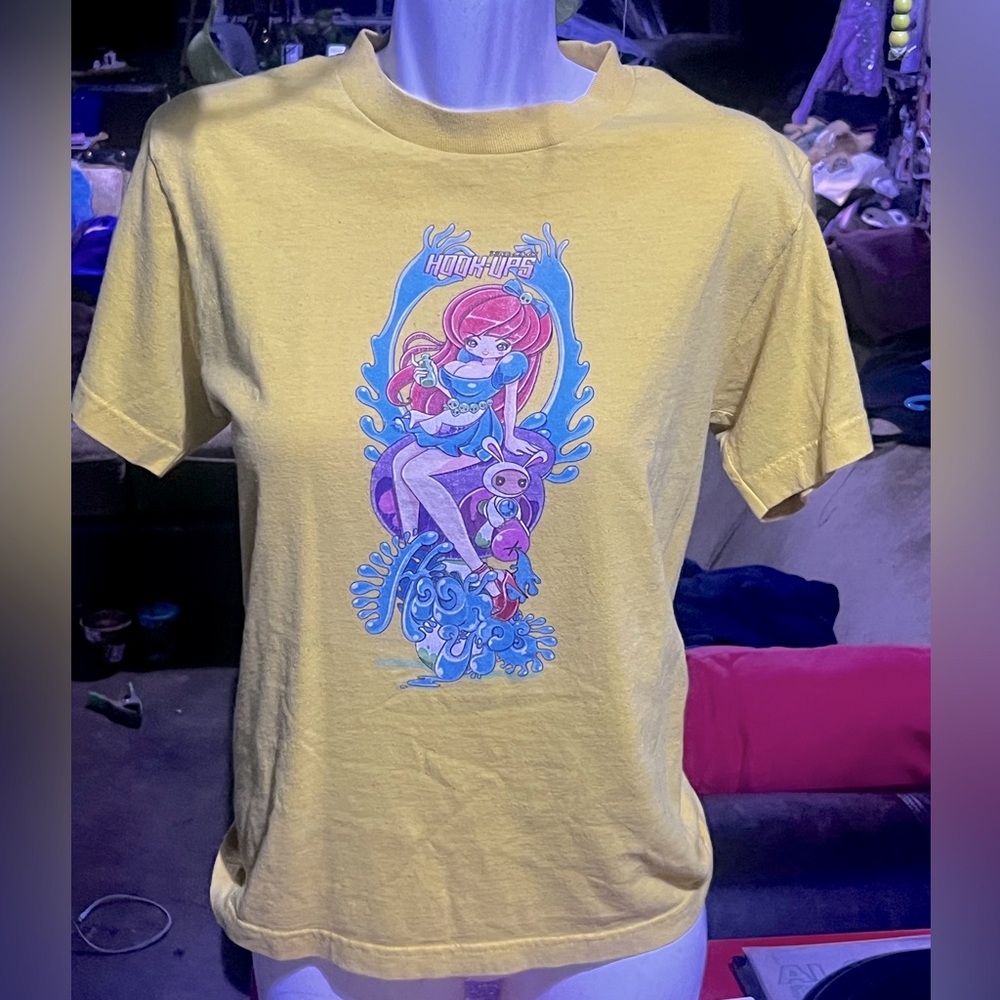 Hook ups skateboard t-shirt